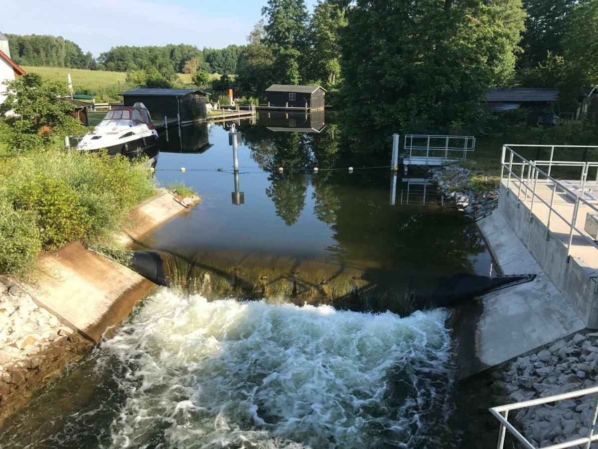Ferienhaus Im Fischersteig Wustrow  ภายนอก รูปภาพ